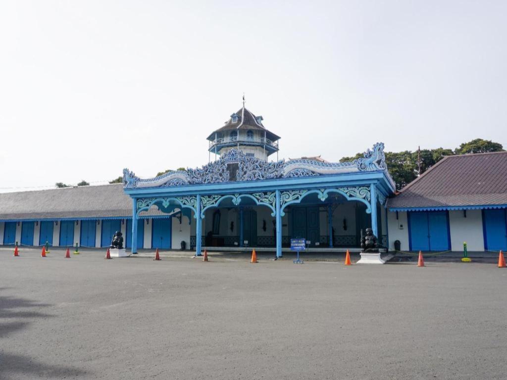 Monoloog Hotel Solo Exterior photo